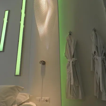 أندروميدا ثيسالونيكي 4*
